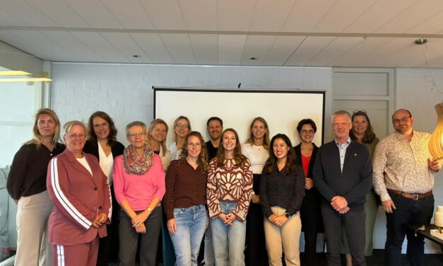 Werkbezoek Lelystad toont kracht van samenwerking tussen onderwijs, zorg en gemeente bij dyslexie