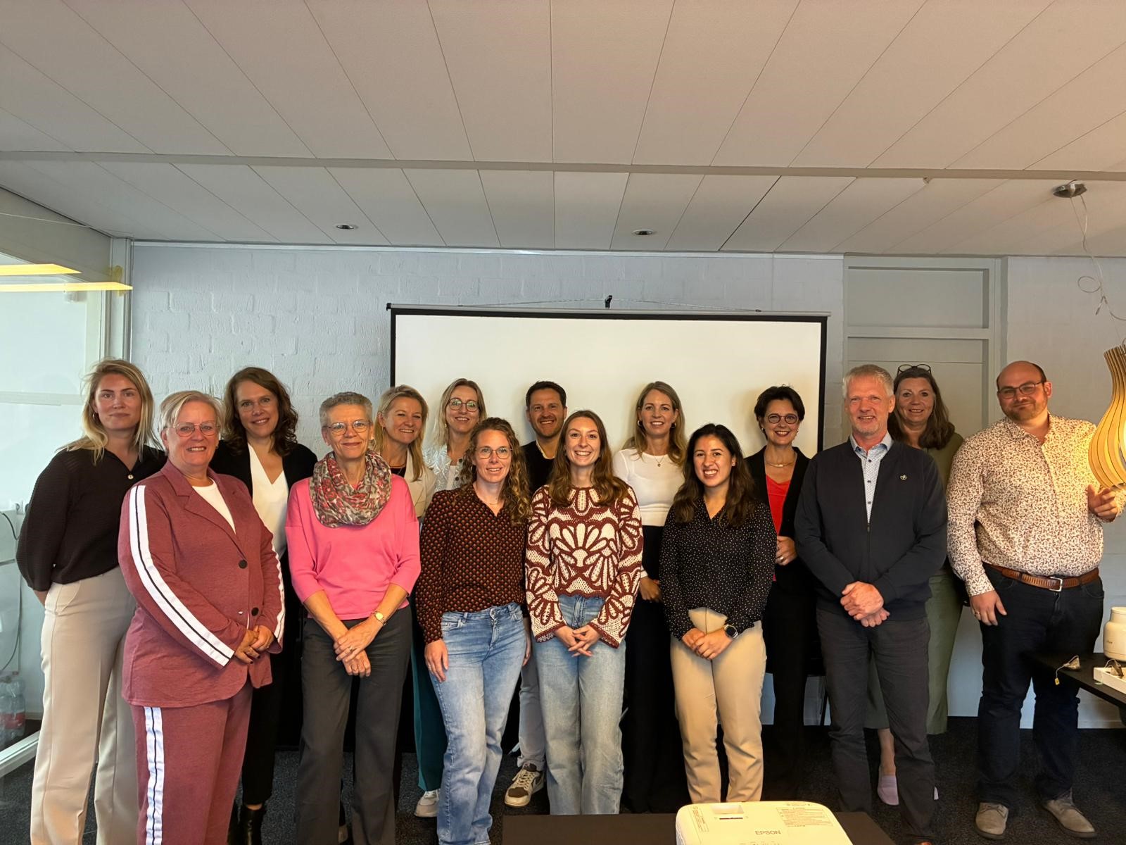 Werkbezoek Lelystad toont kracht van samenwerking tussen onderwijs, zorg en gemeente bij dyslexie